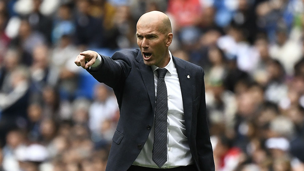 Zidane, durante un partido. (AFP)