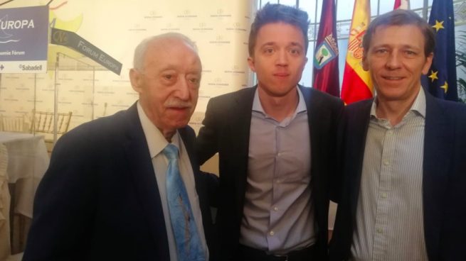 Iñigo Errejón ensalza a Adicae, una asociación con más de 20 condenas por abusos laborales