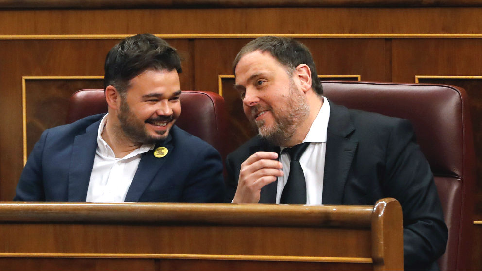 Oriol Junqueras, con Gabriel Rufián, en el Congreso.