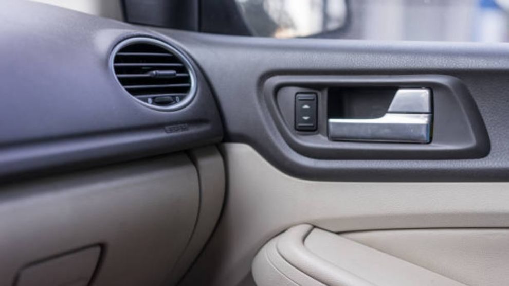 Guía para saber encontrar el código de color de un coche
