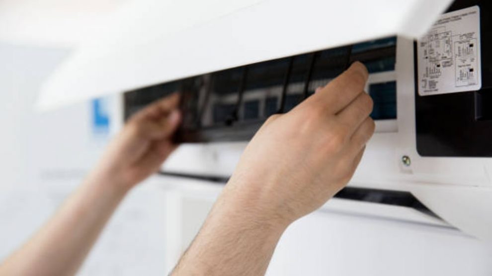 Guía de pasos para saber cómo limpiar el aire acondicionado de forma fácil