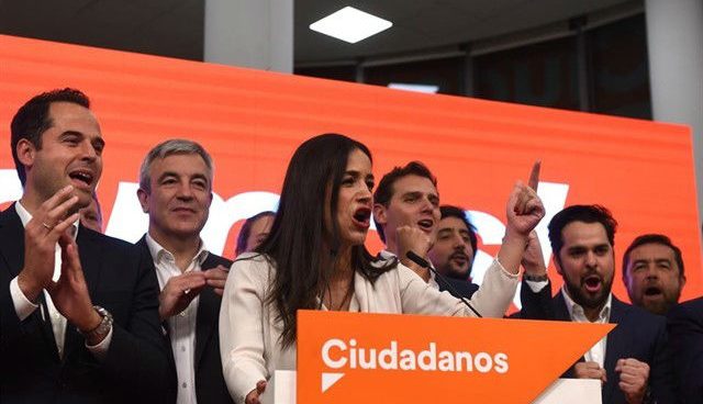Villacís levanta el veto a Vox pero invita al PSOE a apoyar a PP y C’s si quiere evitarlo