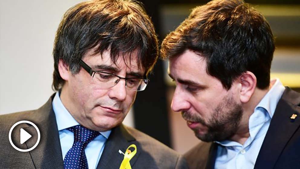 Carles Puigdemont y Toni Comín. (Foto: AFP) | Última hora Cataluña