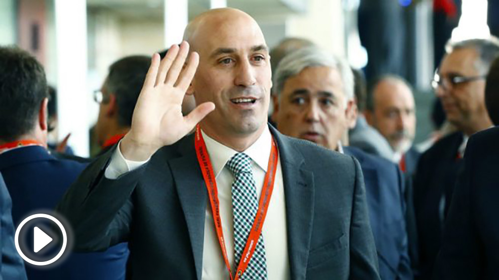 Luis Rubiales, a su llegada a la Ciudad del Fútbol de la RFEF. (EFE)