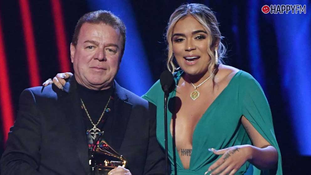 Karol G junto a su padre