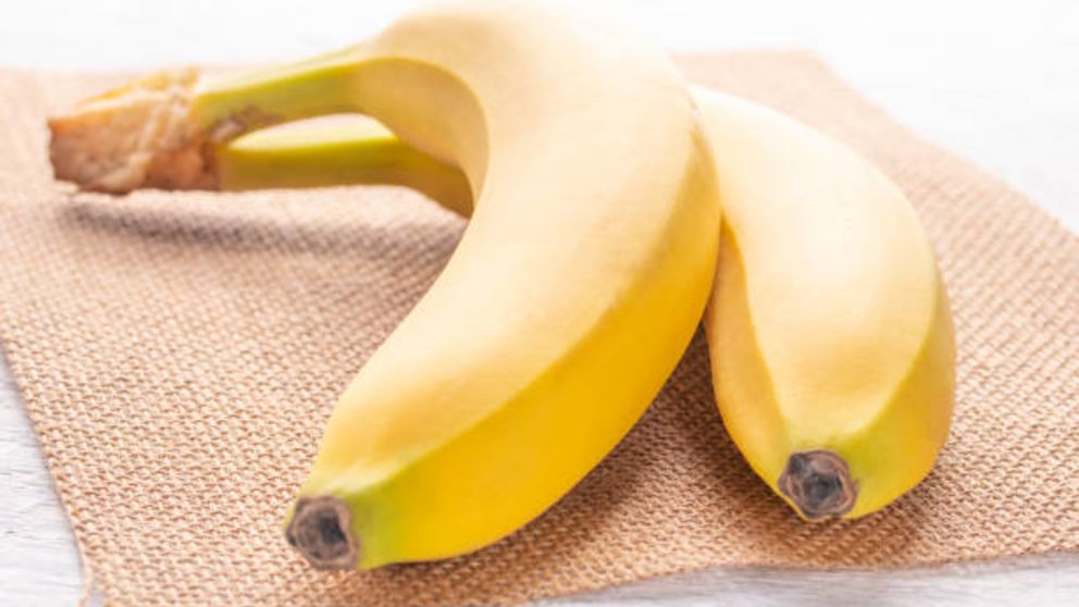 Cómo quitar las manchas de plátano de la ropa de forma eficaz paso a paso