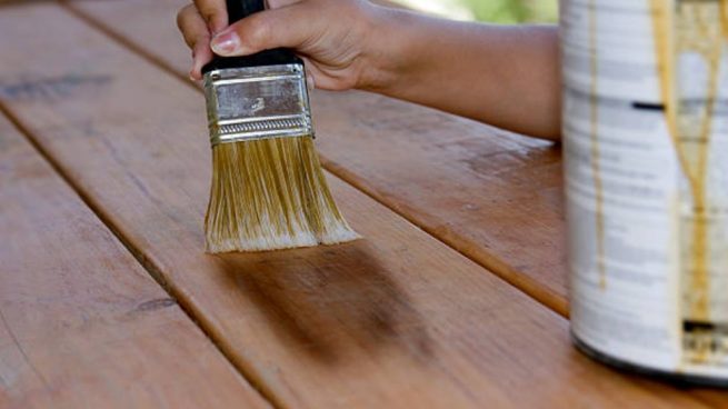 como restaurar mesa de madera