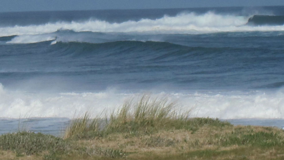 Mar enbravecido por fuertes rachas de viento