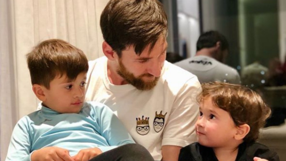 Leo Messi, con sus hijos Thiago y Mateo. (@leomessi(
