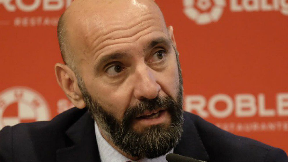 Monchi en rueda de prensa (@SevillaFC)