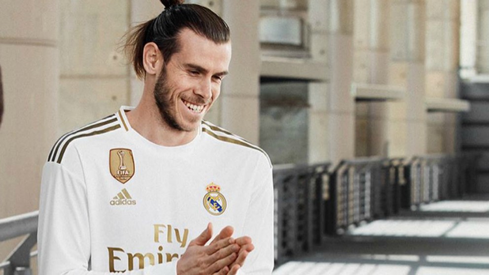 Gareth Bale, con la nueva camiseta del Real Madrid. (@garethbale11)