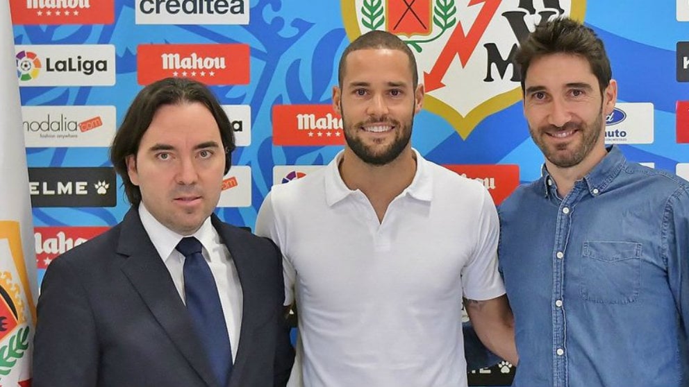 Mario Suárez renueva hasta 2022 con el Rayo Vallecano (@RayoVallecano)