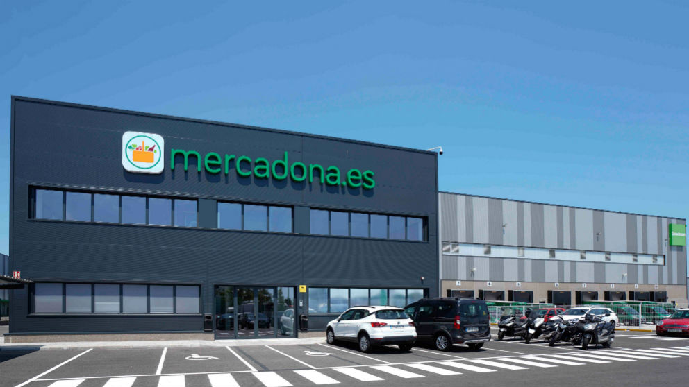 Exterior del almacén para la venta online ubicado en Barcelona (Foto: Mercadona)