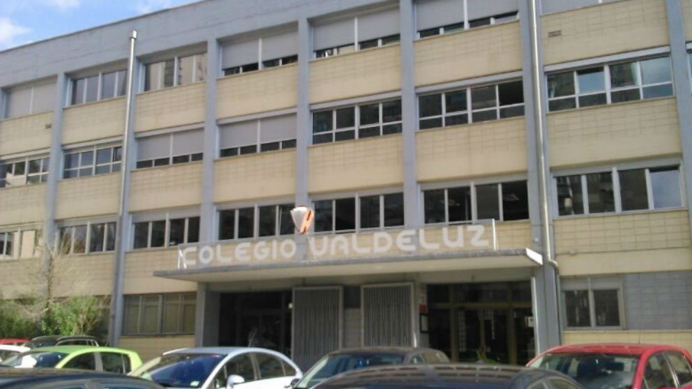 Fachada del colegio Valdeluz