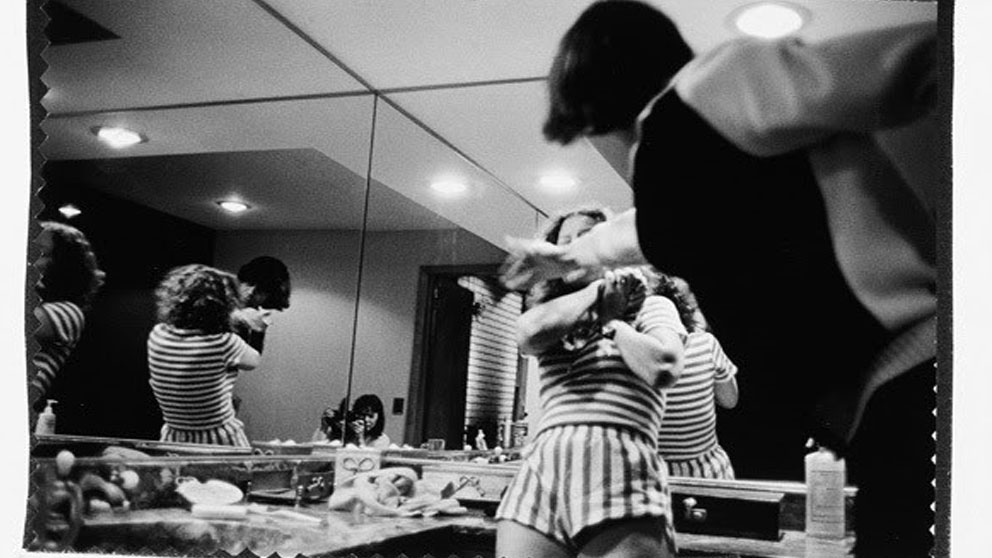 serie ‘Holy’ en la que Donna Ferrato documenta la violencia contra la mujer y que le ha valido el Premio PHotoespaña 2019.