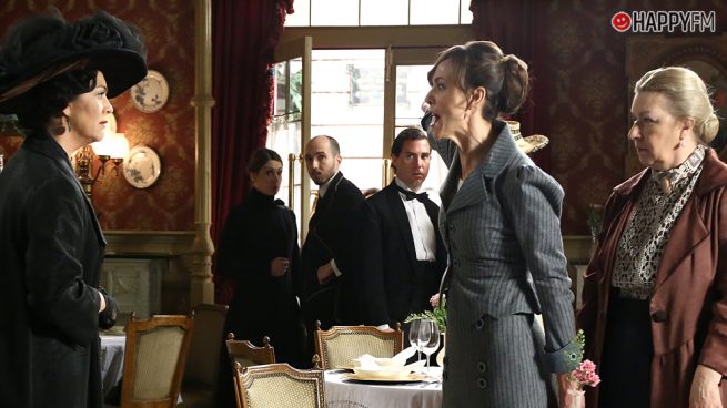‘Acacias 38’: Felicia es agredida por Bellita, ¿con huevos en la cabeza?