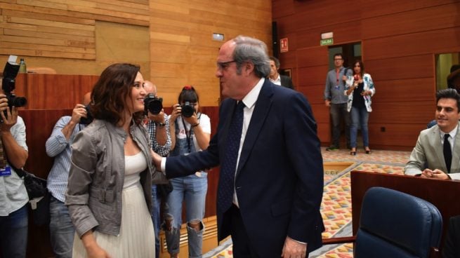 Isabel Díaz Ayuso y Ángel Gabilondo en la Asamblea de Madrid. (Foto. PSOE)