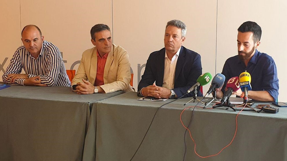 Miembros de la directiva de PP y C’s de Ibiza en rueda de prensa. Foto: EP