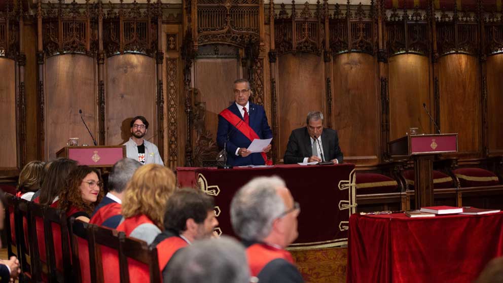 Josep Bou en el Ayuntamiento de Barcelona. Foto: Europa Press