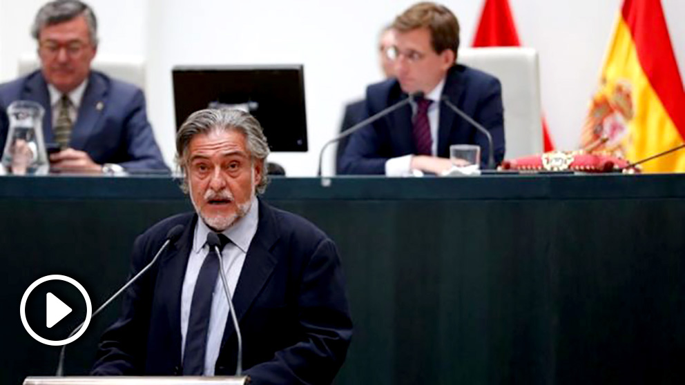 Pepu Hernández durante su intervención en el Ayuntamiento de Madrid (Foto: EFE)