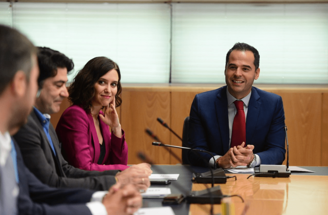 Ignacio Aguado, líder de C’s en Madrid en la reunión con Isabel Díaz Ayuso, dirigente del PP @Twitter