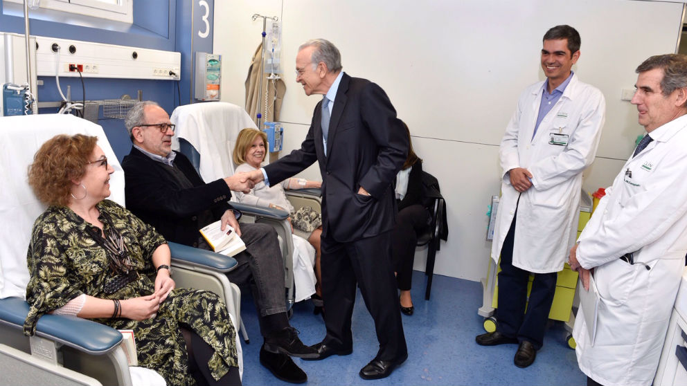 Isidro Fainé visita el Hospital Clínico de Barcelona (Foto: Fundación La Caixa)