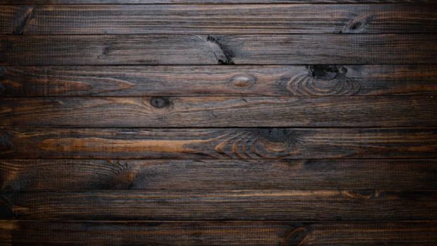 Cómo eliminar manchas en madera
