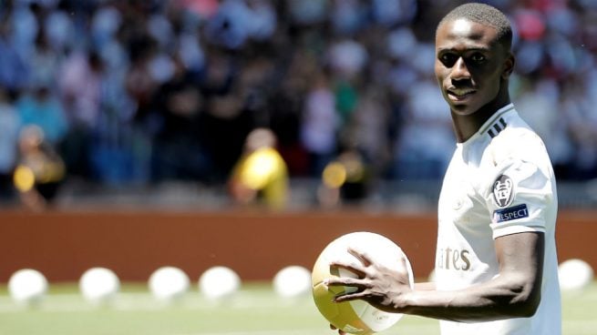 Ferland Mendy, en su presentación con el Real Madrid. (Getty)