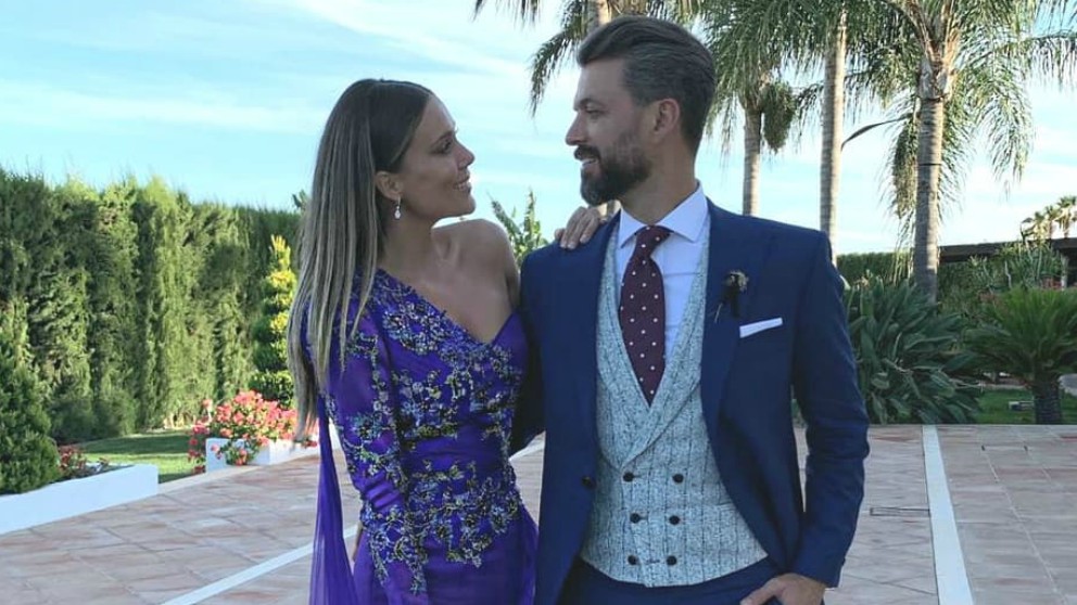 Lorena Gómez y René Ramos en la boda de Sergio Ramos. (@reneramosoficial)