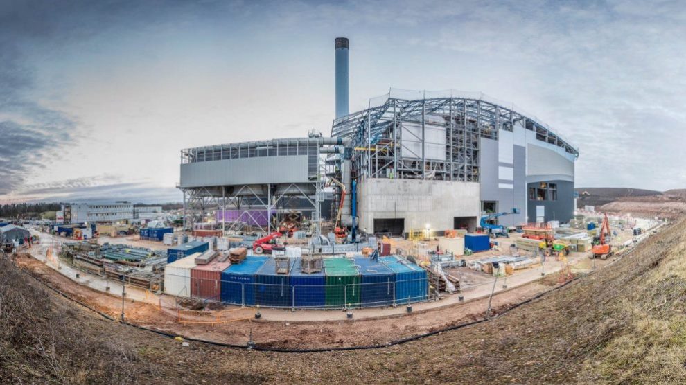 Las incineradoras de residuos son necesarias para liberar de carga los vertederos