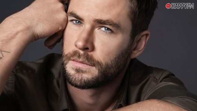 Chris Hemsworth y las imágenes surfeando que han dado que hablar