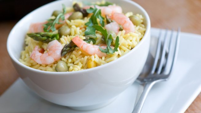 Receta de ensalada de arroz con gambas y verdura