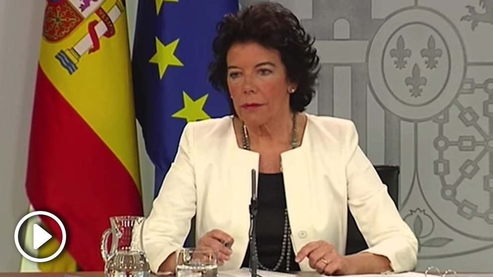Celaá dice en rueda de prensa que la UME trabaja en un incendio «en territorio catalán español».