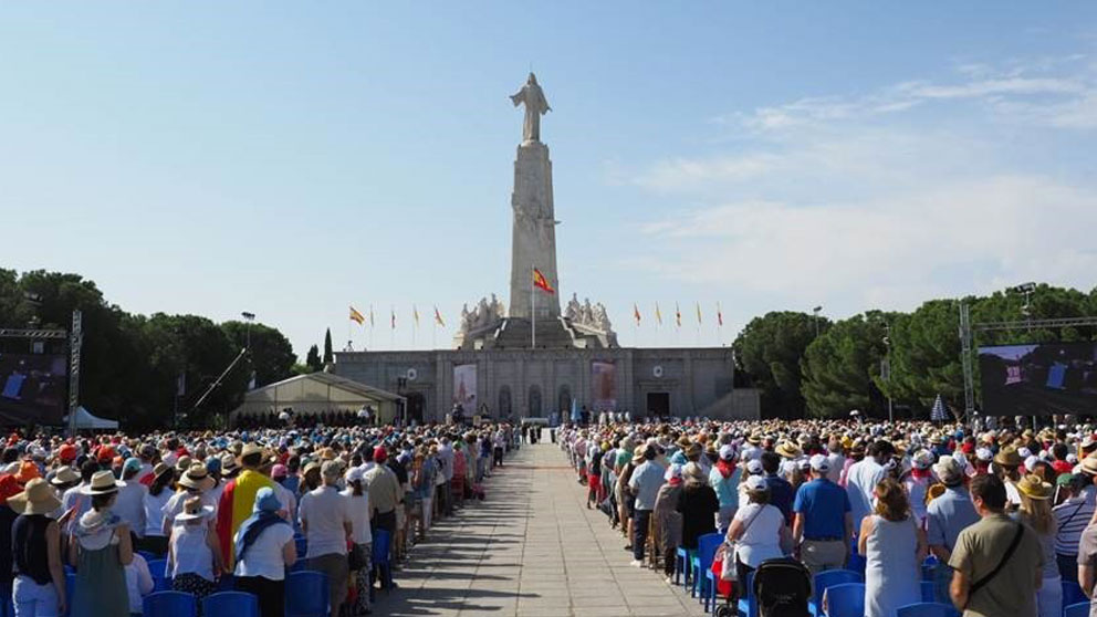 Más de 12.000 fieles católicos en la ceremonia de renovación de la consagración de España al Sagrado Corazón de Jesús en Getafe (Madrid). Foto: EP