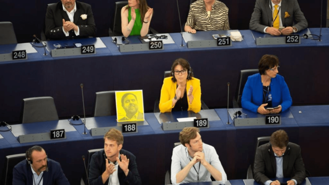Parlamento Europeo en la sesión de conformación del Parlamento Europeo @Twitter