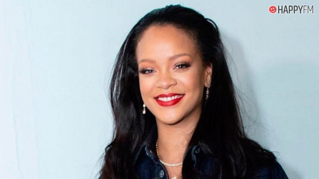 Rihanna y más famosos, ¿han viajado de manera inesperada a Chile?