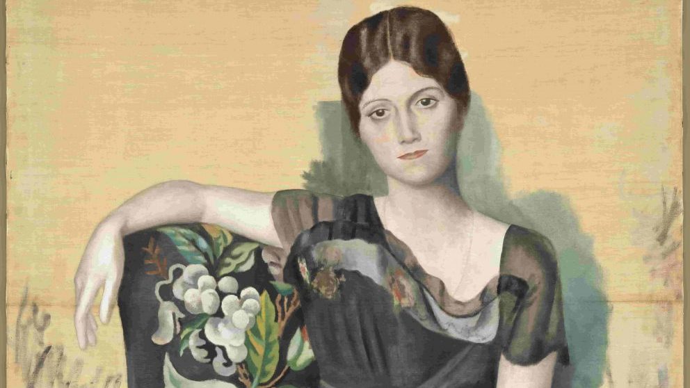 Retrato de Olga en un sillón, primavera de 1918. Musée national Picasso-Paris. © RMN-Grand Palais / Mathieu Rabeau. © Sucesión Pablo Picasso, VEGAP: Madrid, 2019.