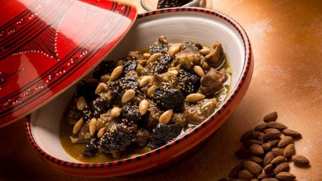 Cordero con frutos secos