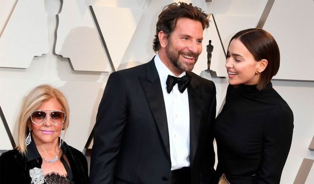 Gloria Cooper, Bradley Cooper e Irina Shayk en la Gala de los Oscar 2019