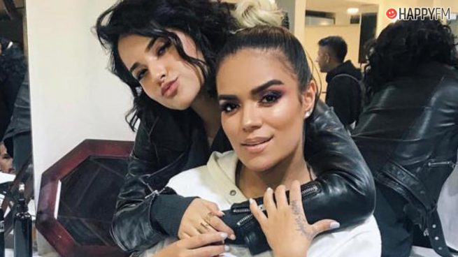 Karol G y Becky G, la imagen con la que avivan rumores de colaboración