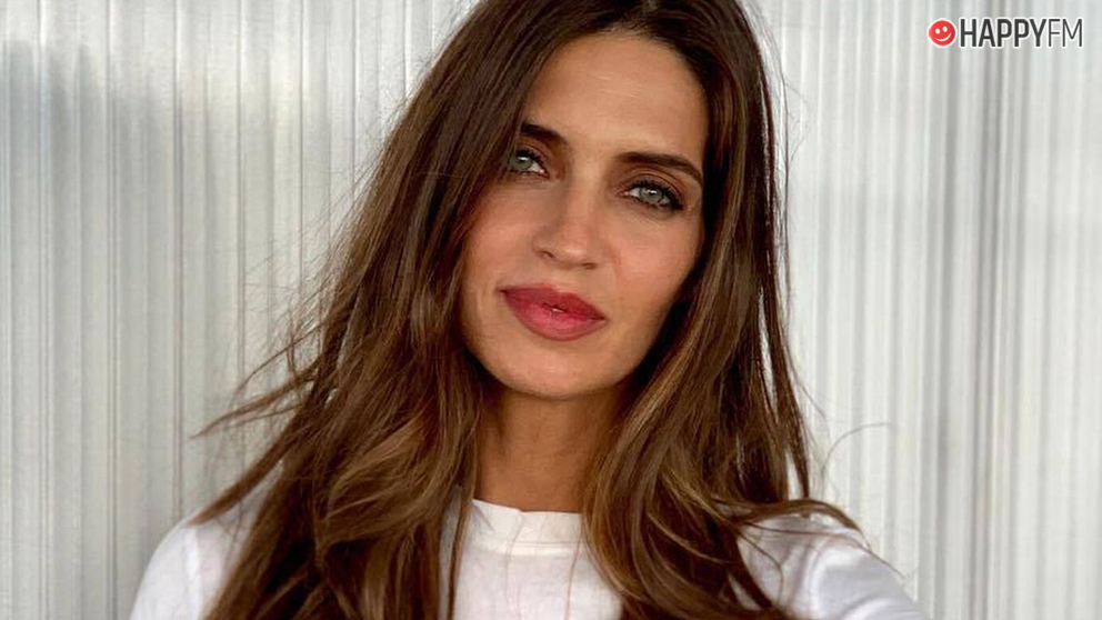 Sara Carbonero sigue los pasos de Angelina Jolie