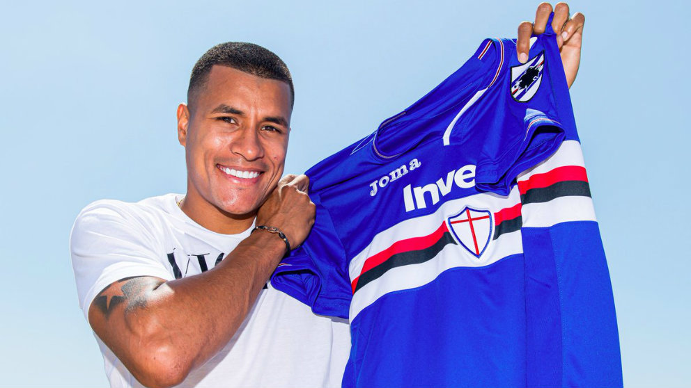 Jeison Murillo posa con la camiseta de la Sampdoria (@Sampdoria)