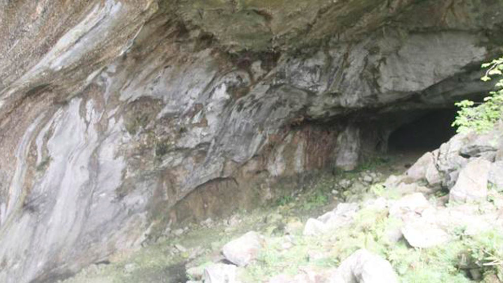 La cueva de Coventosa en Cantabria donde se busca a las tres espeleólogas que s ehan retrasado en su salida de la misma.