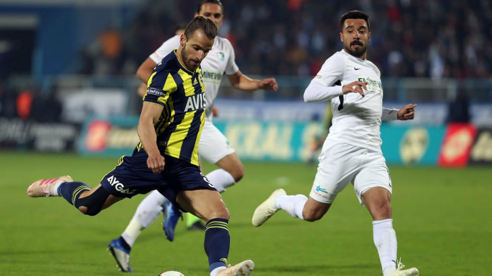 Roberto Soldado con el Fenerbahçe (@R9Soldado)