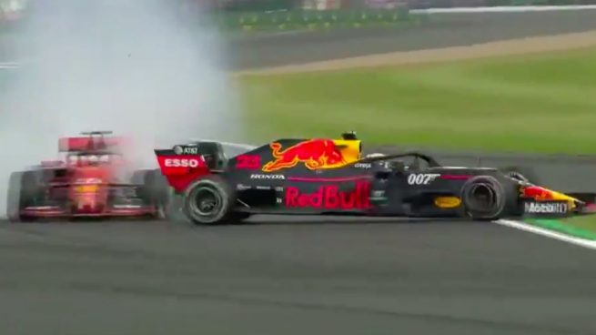 Vettel la vuelve a liar: embistió por detrás al Red Bull de Verstappen