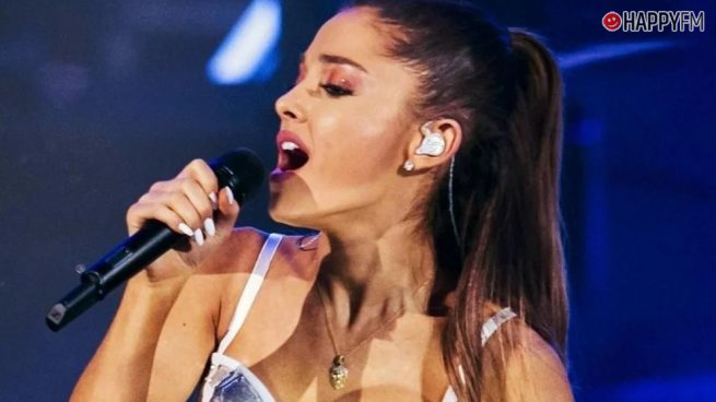 Ariana Grande posó para ‘Vogue’ y fue muy criticada por este gesto