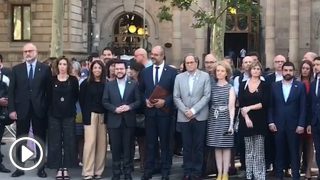 Quim Torra y varios consellers arropan a Miquel Buch a su entrada al TSJC. Vídeo: Edu Moreno
