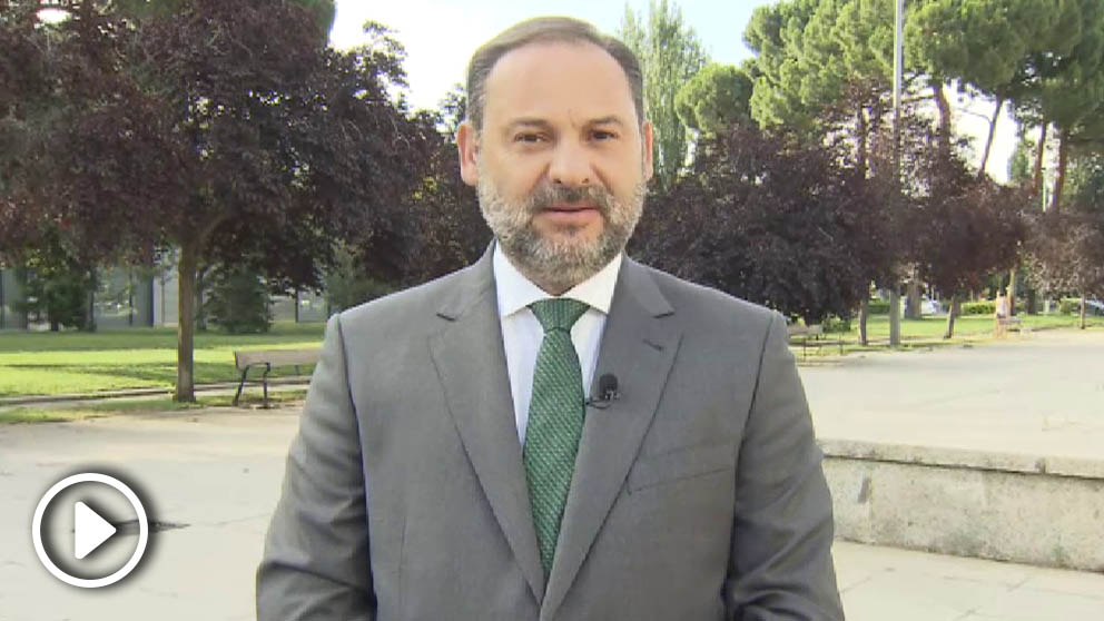 El ministro de Fomento, José Luis Ábalos, en una entrevista en Telecinco