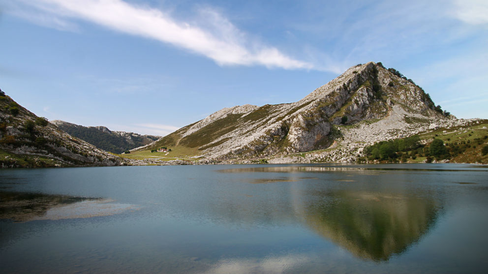 Lago Enol, en Picos de Europa  (Foto: iStock)