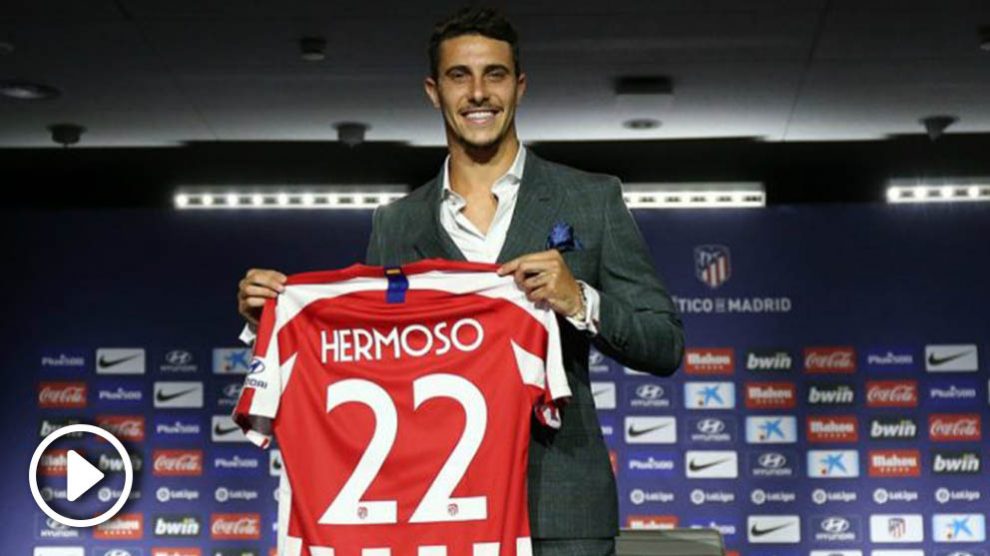 Mario Hermoso, con su nueva camiseta. (Atlético de Madrid)